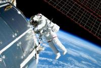 Астронавты NASA вышли в открытый космос для монтажных работ
