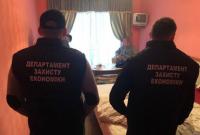 Директора закарпатского облавтодора обвиняют в завладении 1,9 млн грн