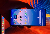 Камеру спрятали. В сети появилось новое фото флагманского OnePlus 7