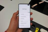 Процесс разборки флагманского смартфона Samsung Galaxy S10+ (видео)