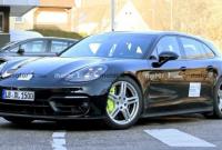 В Сети появились живые фото нового Porsche Panamera Sport Turismo