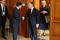 Волкер: Зеленский не сможет остановить РФ, но демонстрирует готовность к приближению мира