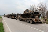 Турция перебрасывает 80 тысяч военных и технику на границу с Сирией