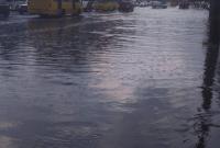 "Тропический" ливень затопил Киев (фото, видео)