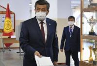 Президент Кыргызстана отказался уходить в отставку Президент Кыргызстана отказался уходить в отставку